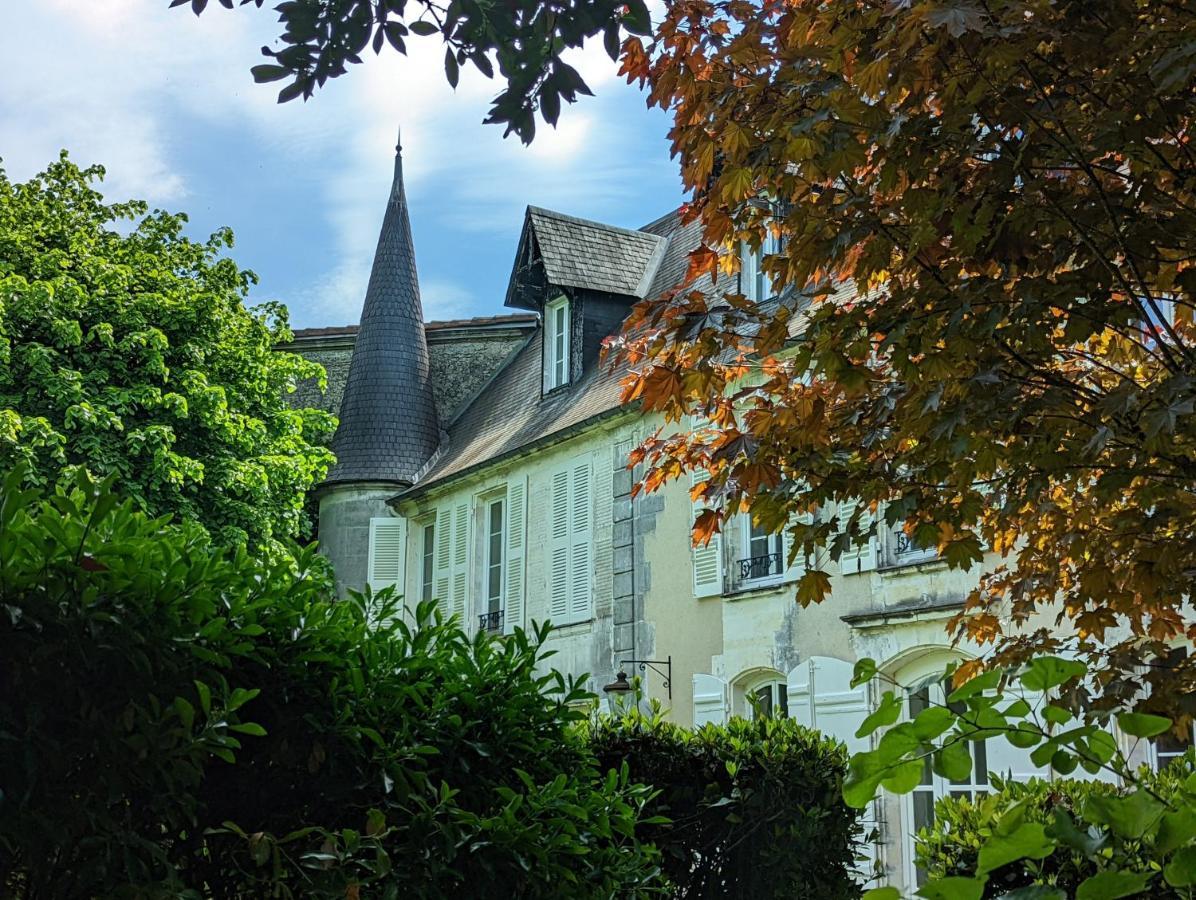 Logis Des Tourelles Bed and Breakfast Cognac Buitenkant foto