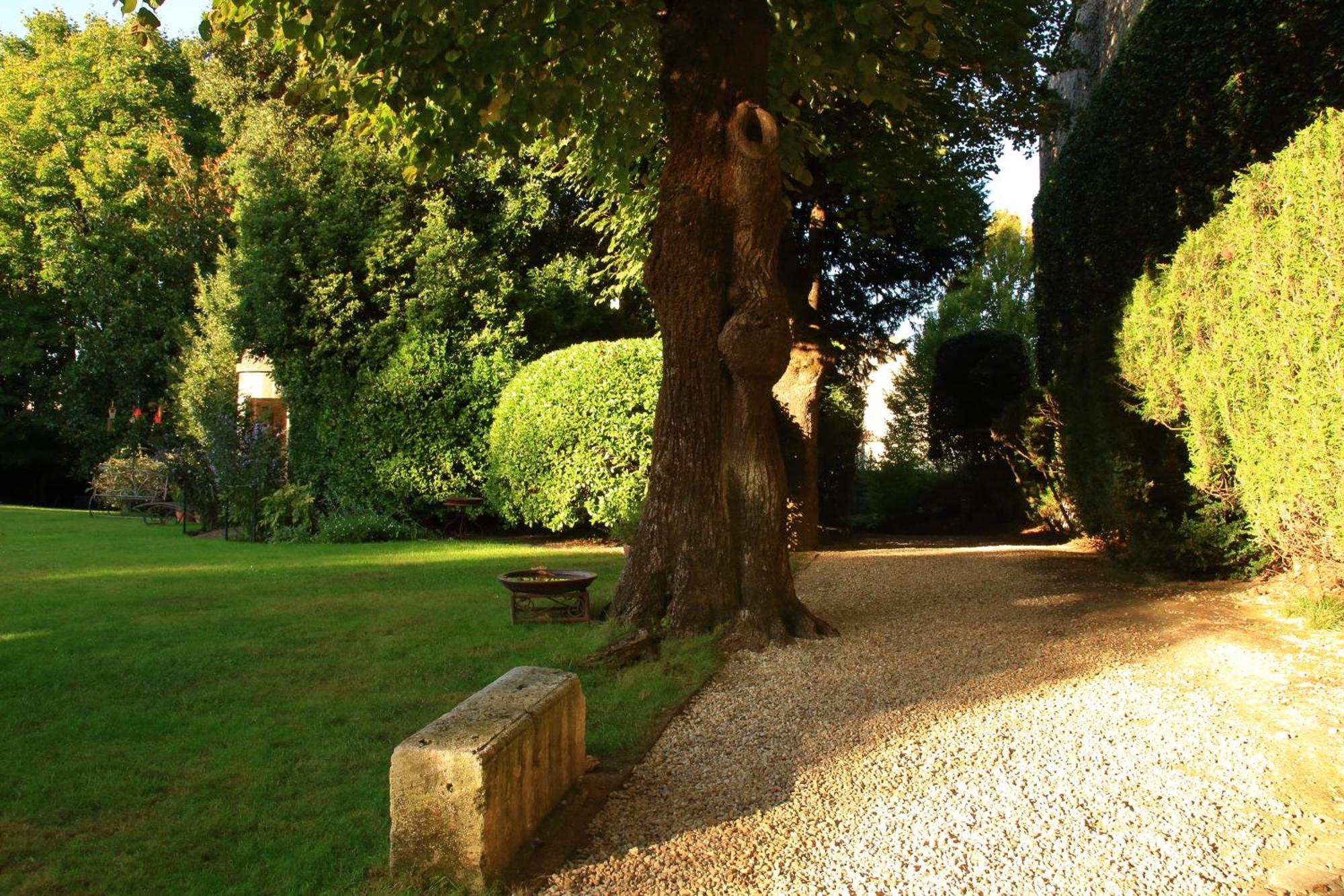 Logis Des Tourelles Bed and Breakfast Cognac Buitenkant foto