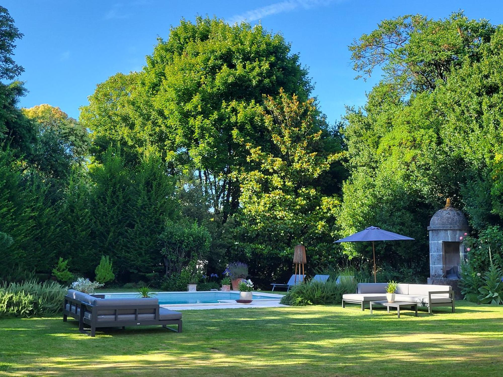 Logis Des Tourelles Bed and Breakfast Cognac Buitenkant foto